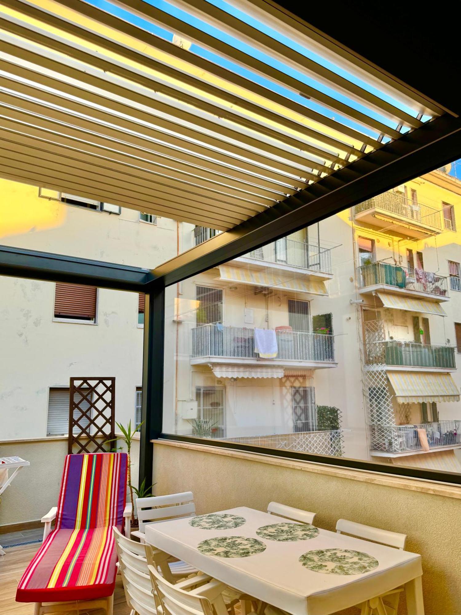 Pescara Centro Silenzioso E Confortevole Con Terrazzo Bioclimatico A 2 Minuti Dal Mare Bagian luar foto